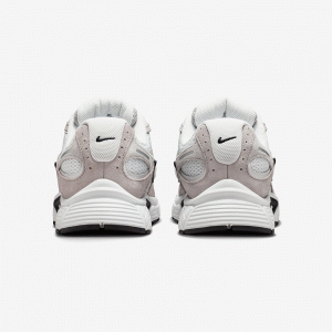 Nike V5 RNR Suede